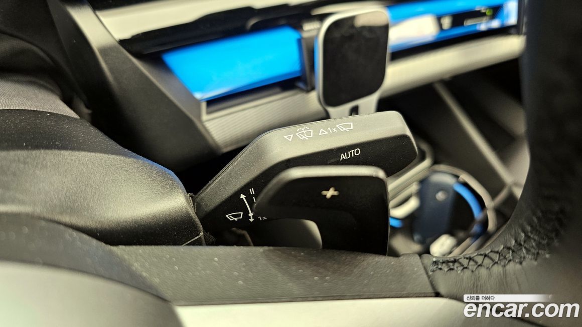 BMW 5-Series 2025