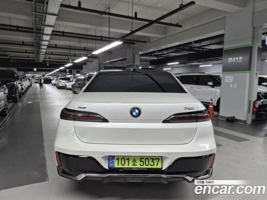 BMW 7-Series 2024