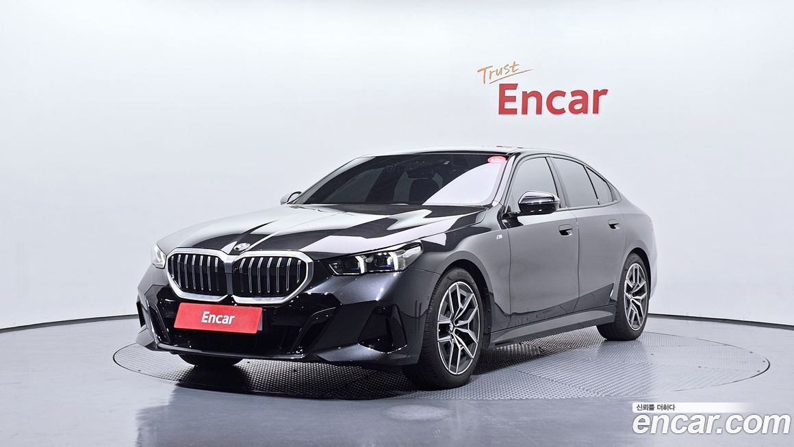 BMW 5-Series 2025