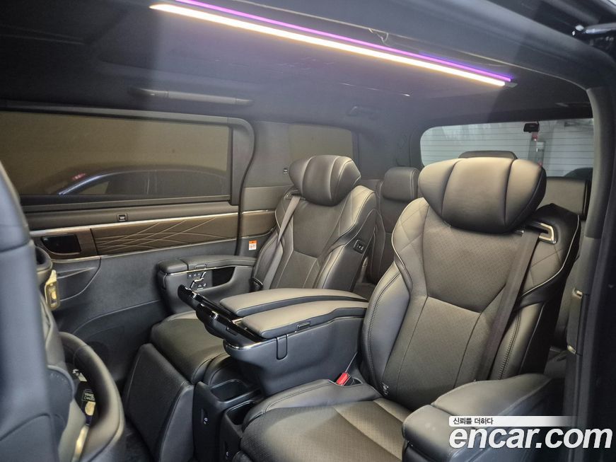 Toyota Alphard 2024