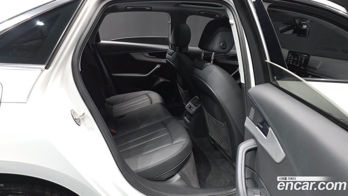Audi A4 2021