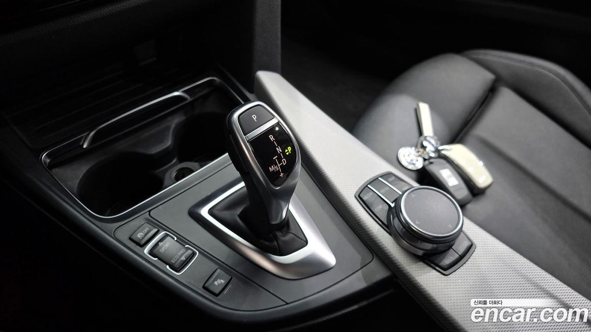 BMW 3-Series 2018