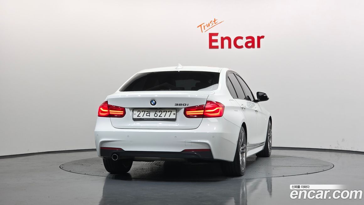 BMW 3-Series 2018