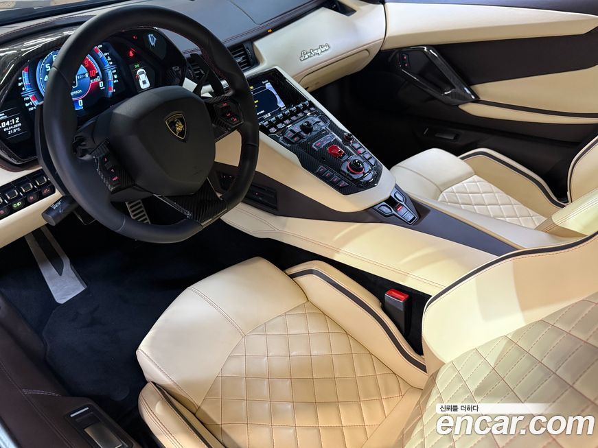 Lamborghini Aventador 2019