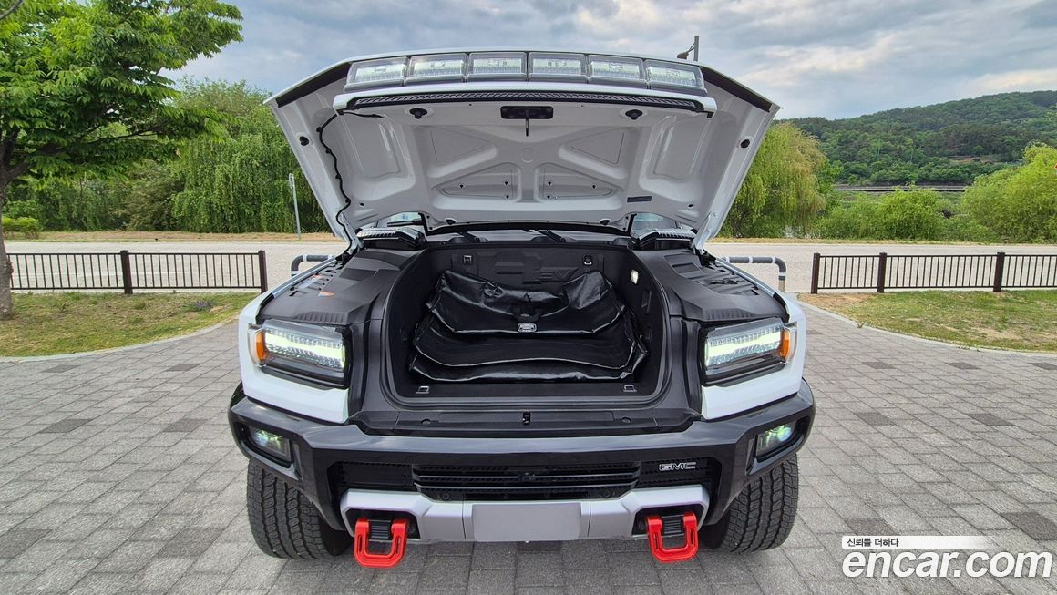 GMC Hummer EV 2025