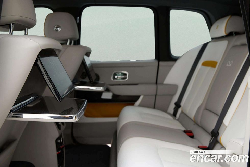 Rolls-Royce Cullinan 2024