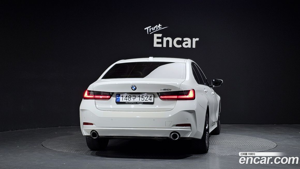 BMW 3-Series 2023