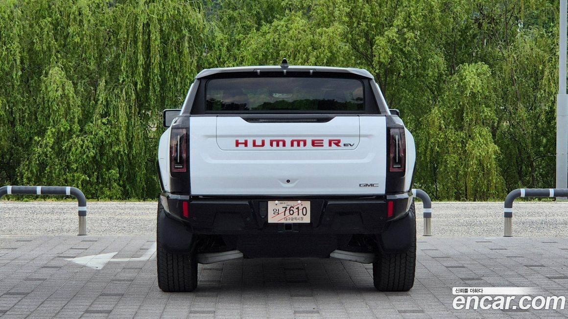 GMC Hummer EV 2025