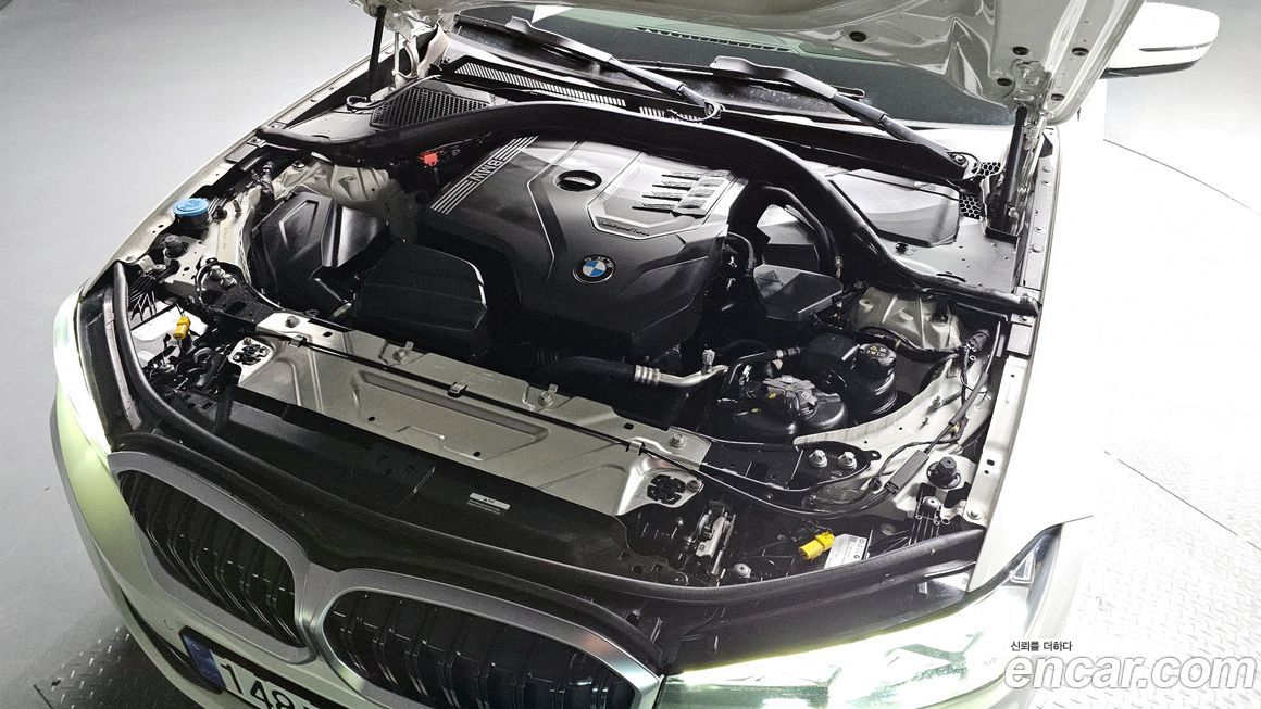BMW 3-Series 2023