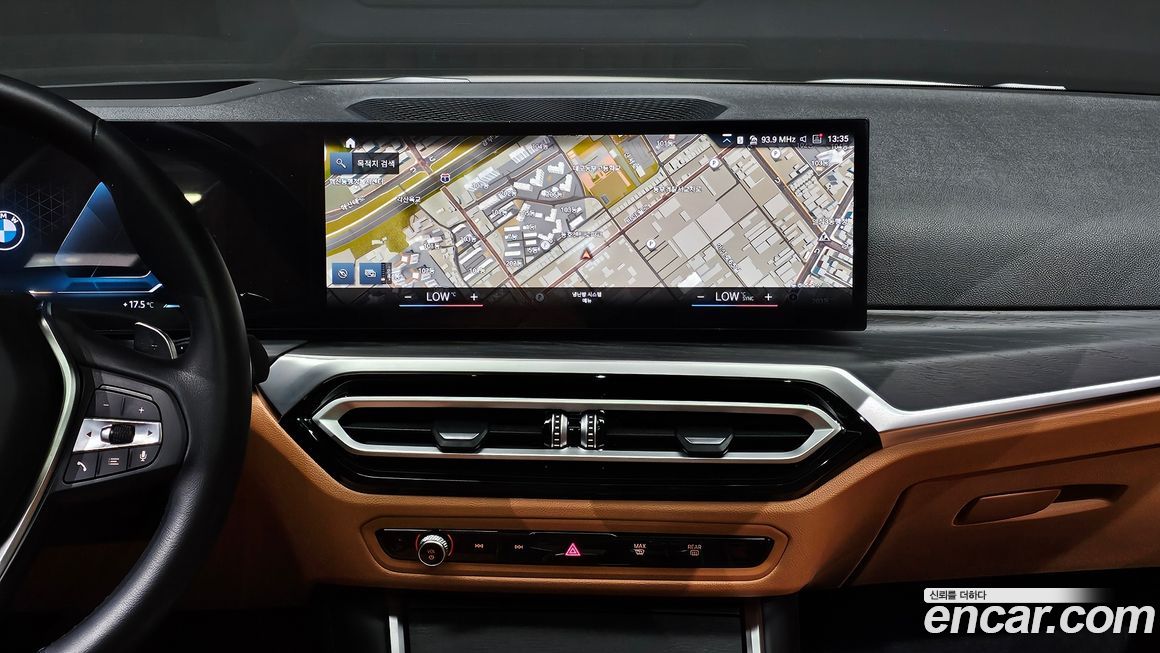 BMW 3-Series 2023