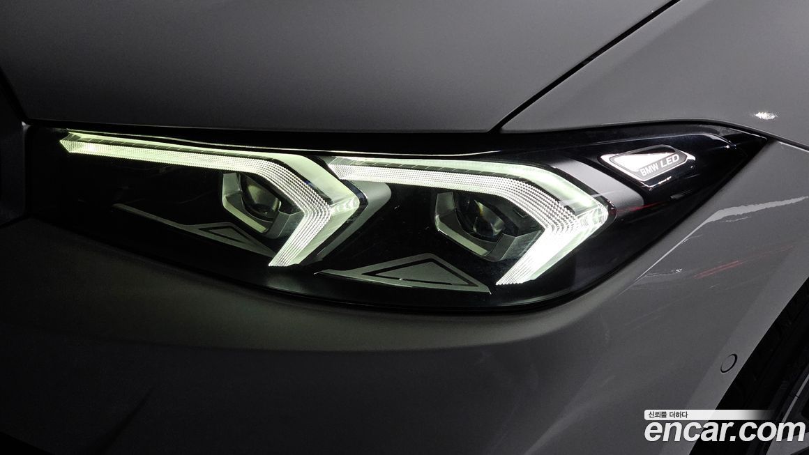 BMW 3-Series 2023