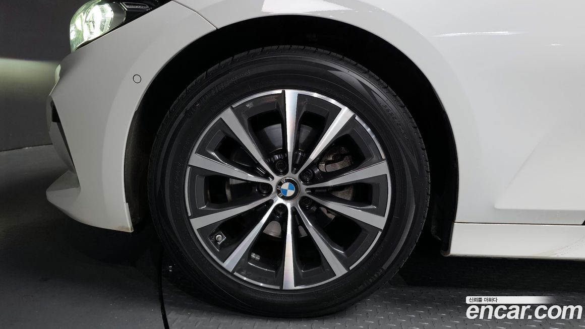 BMW 3-Series 2023