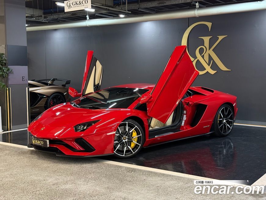 Lamborghini Aventador 2019