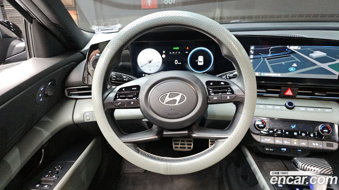 Hyundai AVANTE 2024
