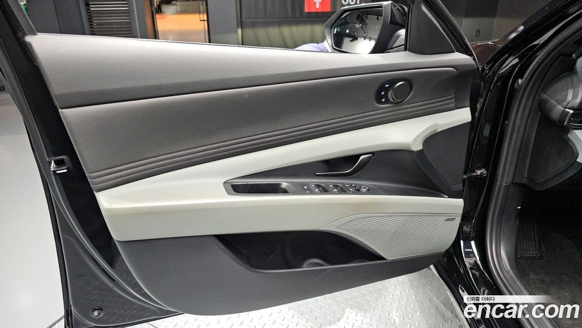 Hyundai AVANTE 2024