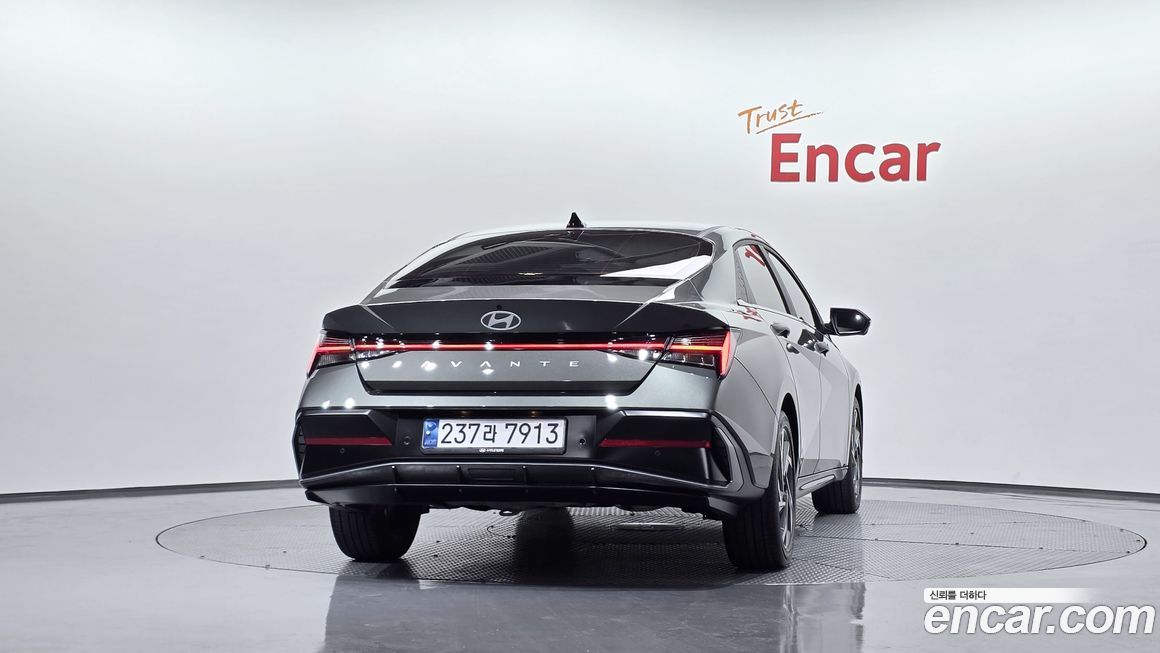 Hyundai AVANTE 2025