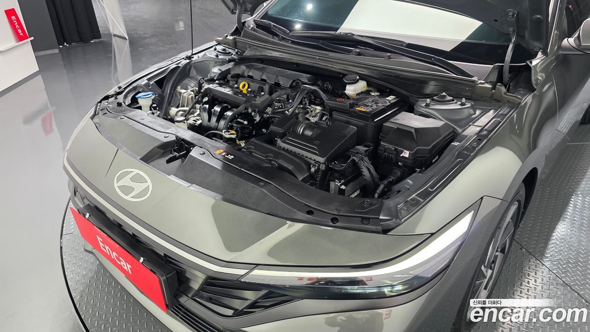 Hyundai AVANTE 2025