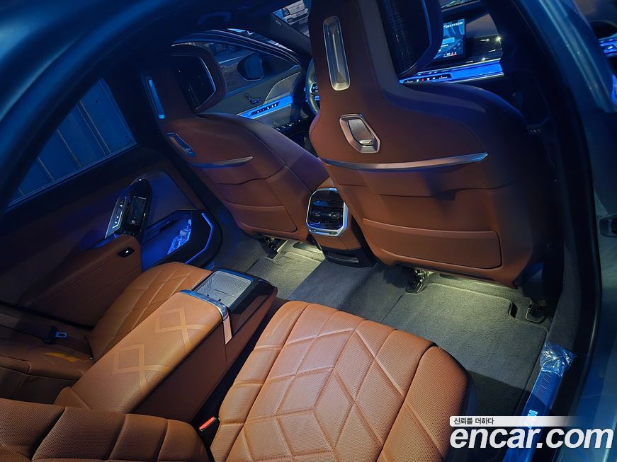 BMW 7-Series 2025