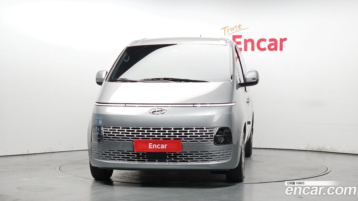 Hyundai Staria 2023