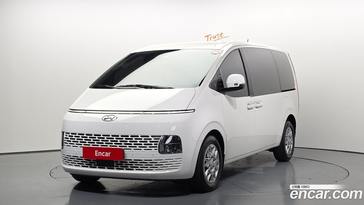 Hyundai Staria 2024