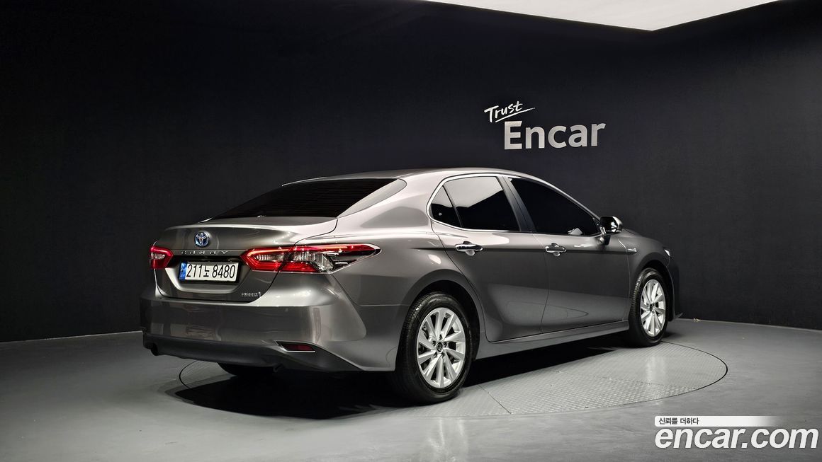 Toyota Camry 2024