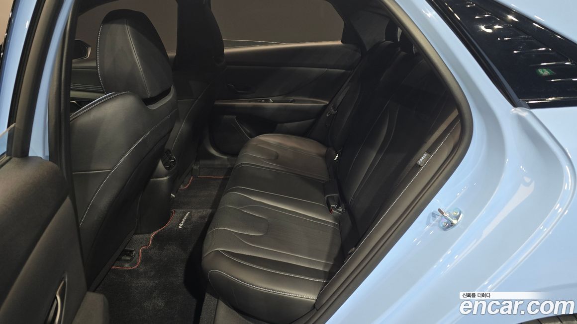 Hyundai AVANTE 2025