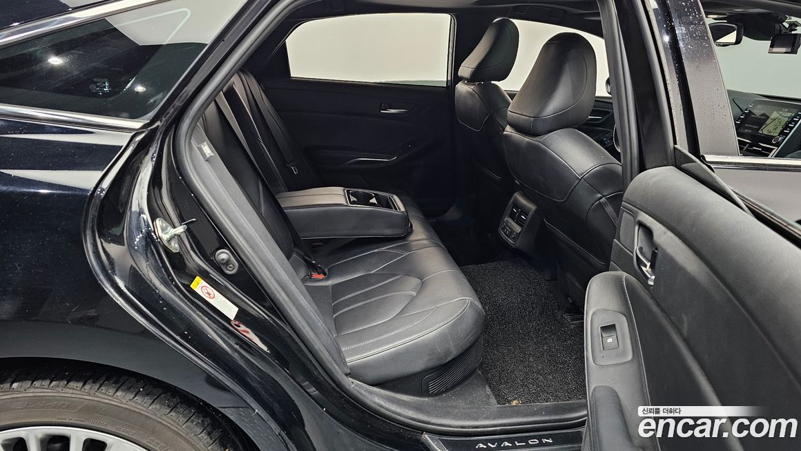 Toyota Avalon 2019
