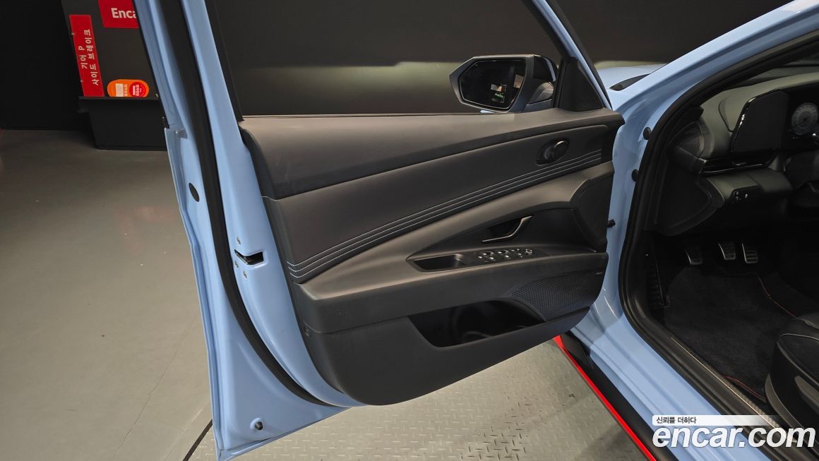 Hyundai AVANTE 2025