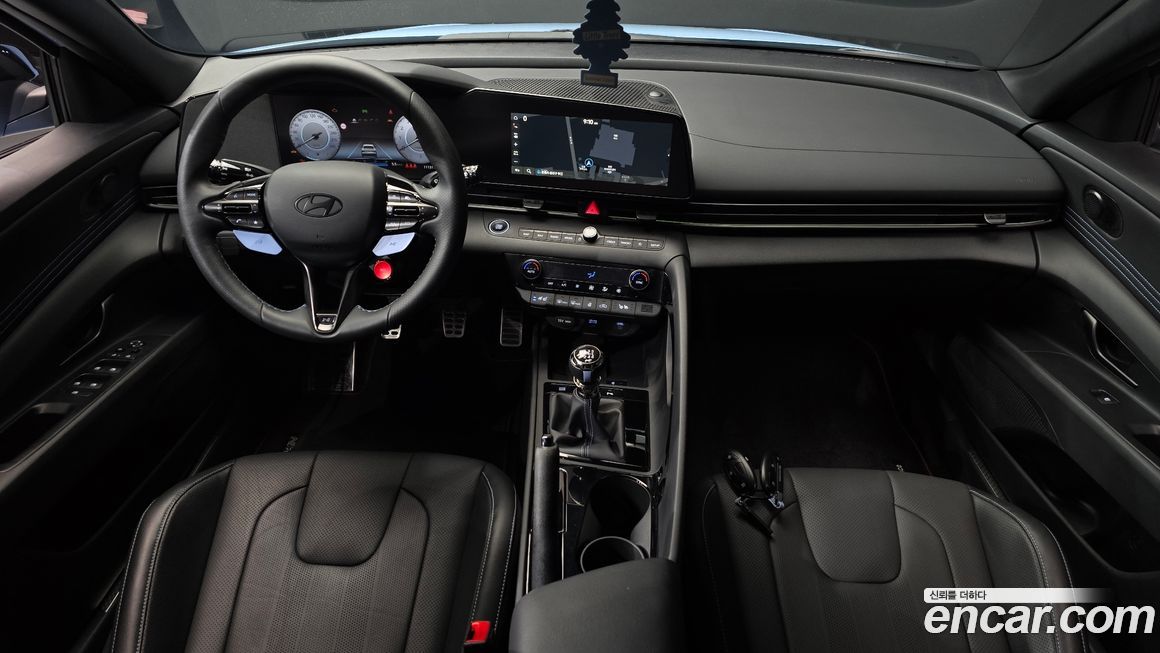 Hyundai AVANTE 2025