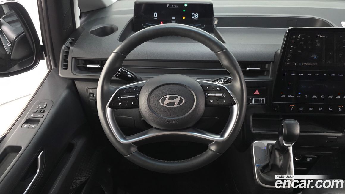 Hyundai Staria 2025