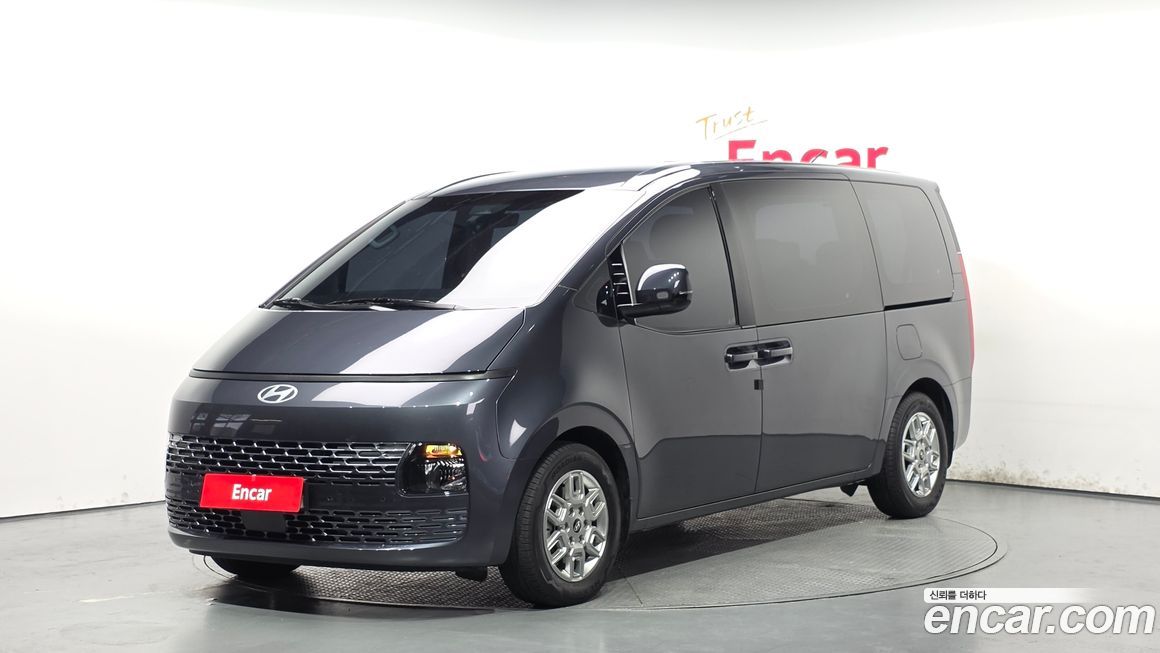 Hyundai Staria 2025