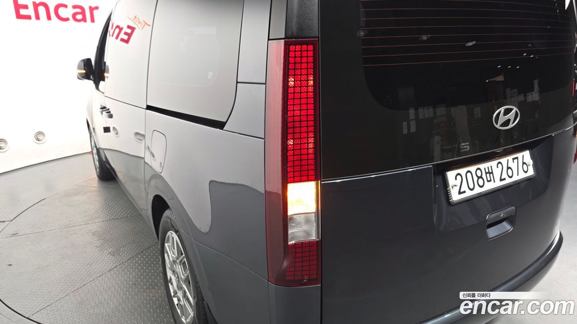 Hyundai Staria 2025