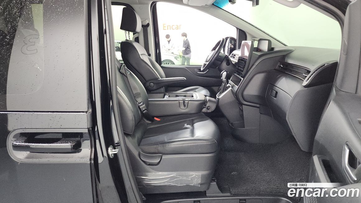 Hyundai Staria 2023
