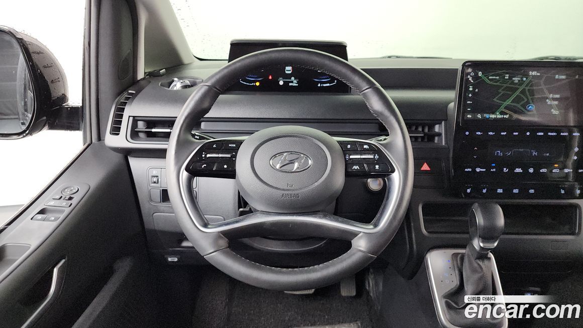Hyundai Staria 2023