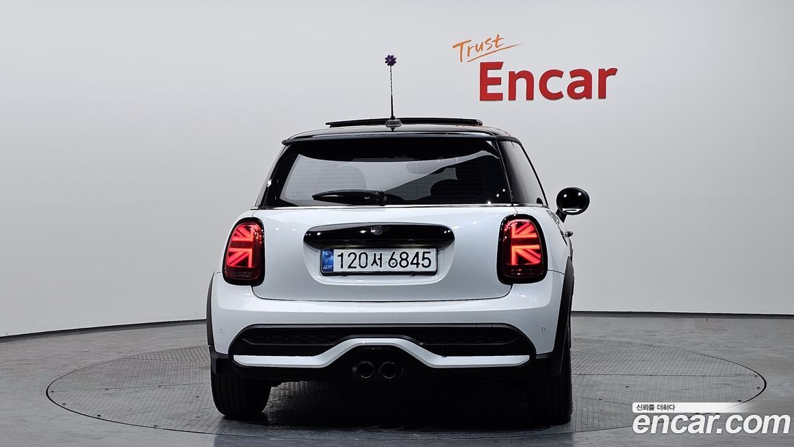 Mini Cooper 2024