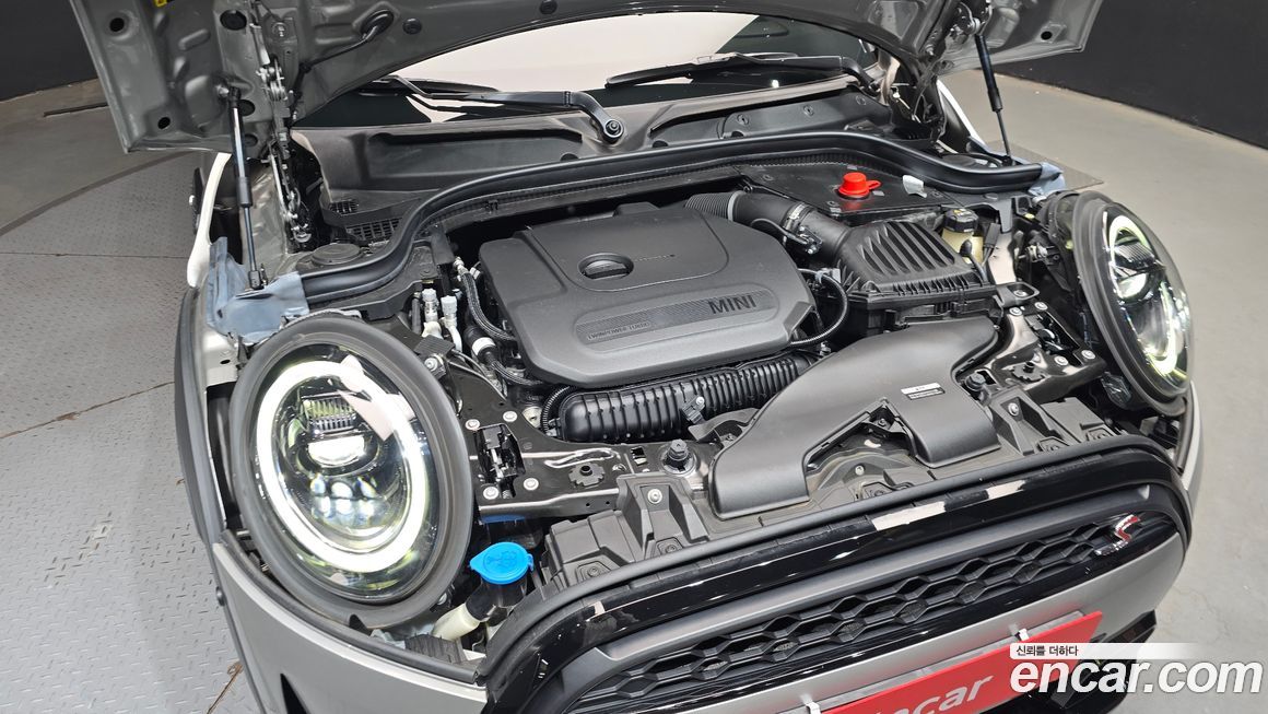 Mini Cooper Convertible 2024