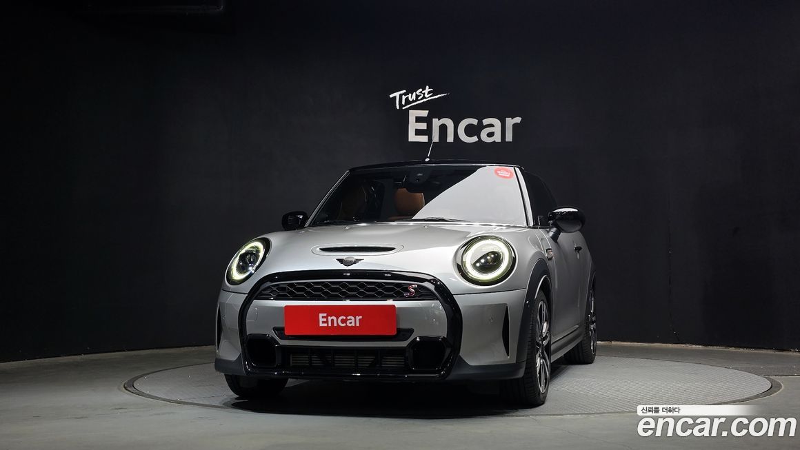 Mini Cooper Convertible 2024
