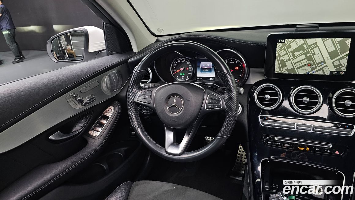 Mercedes-Benz GLC-Class 2019