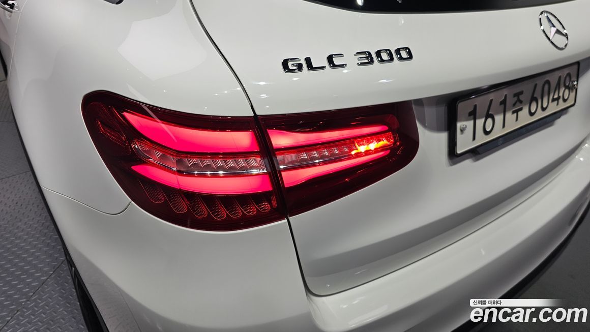 Mercedes-Benz GLC-Class 2019