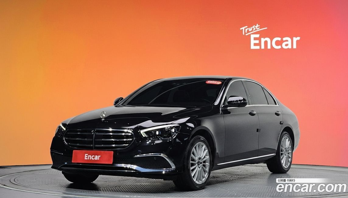 Mercedes-Benz E-Class 2022