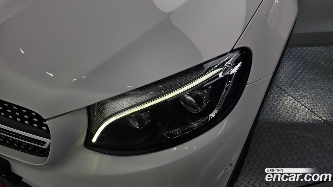 Mercedes-Benz GLC-Class 2019