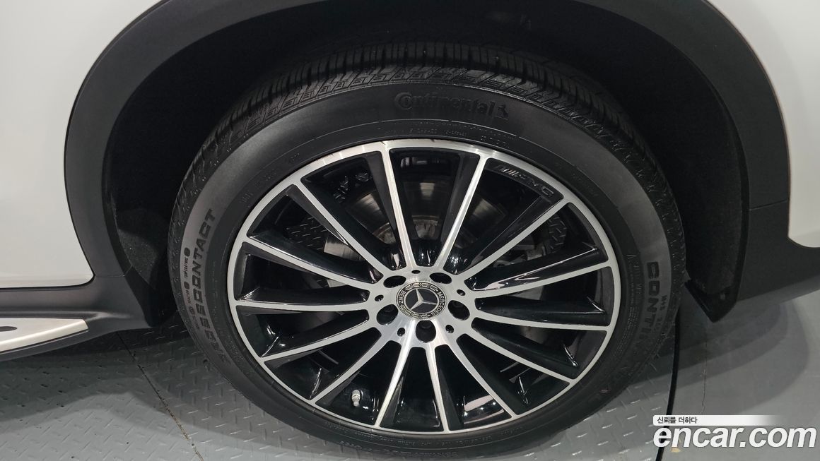 Mercedes-Benz GLC-Class 2019