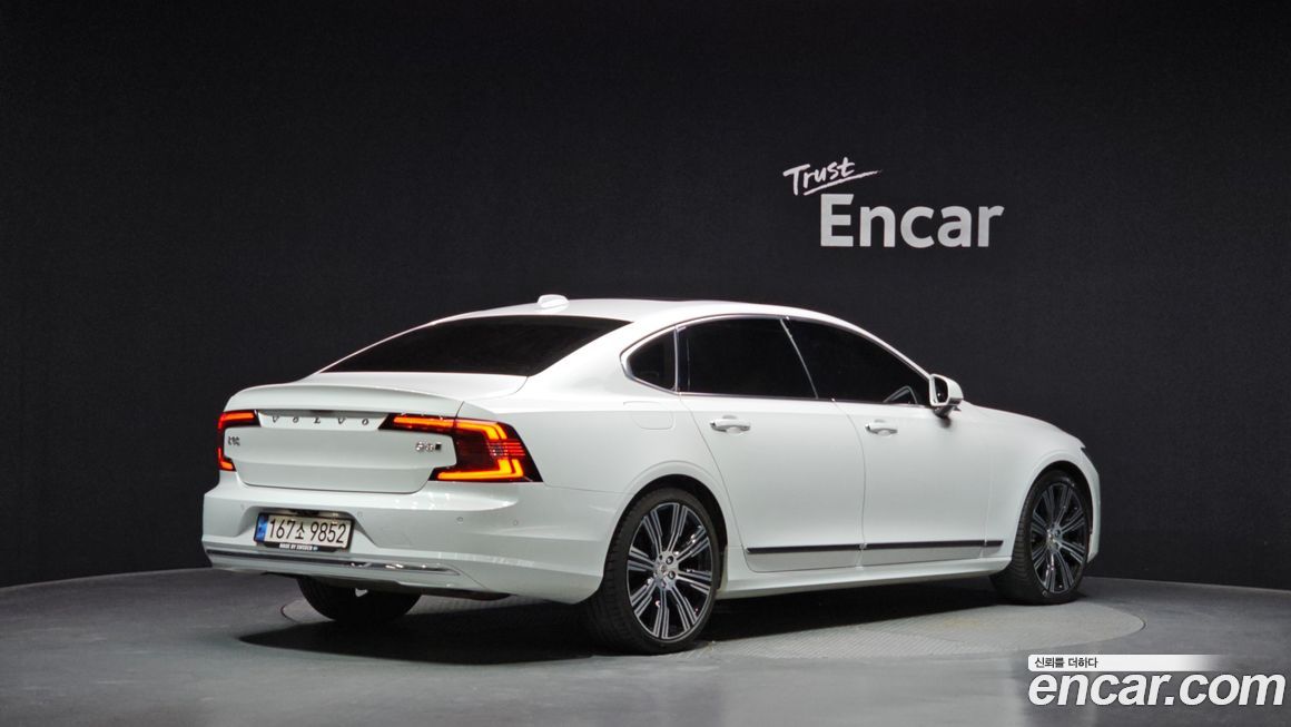 Volvo S90 2022