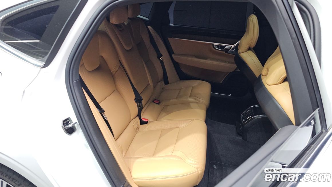 Volvo S90 2022