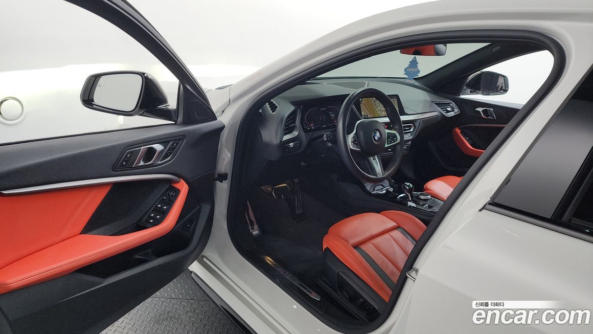 BMW 1-Series 2024