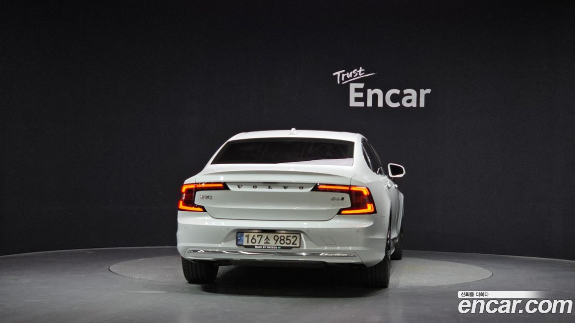 Volvo S90 2022