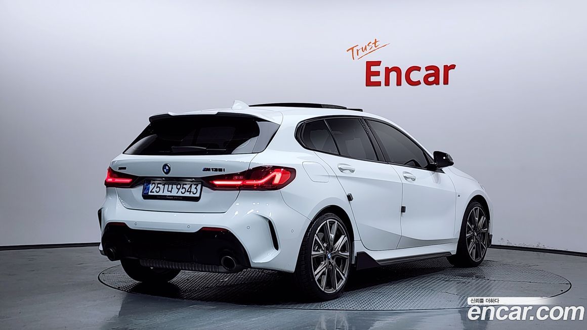 BMW 1-Series 2024