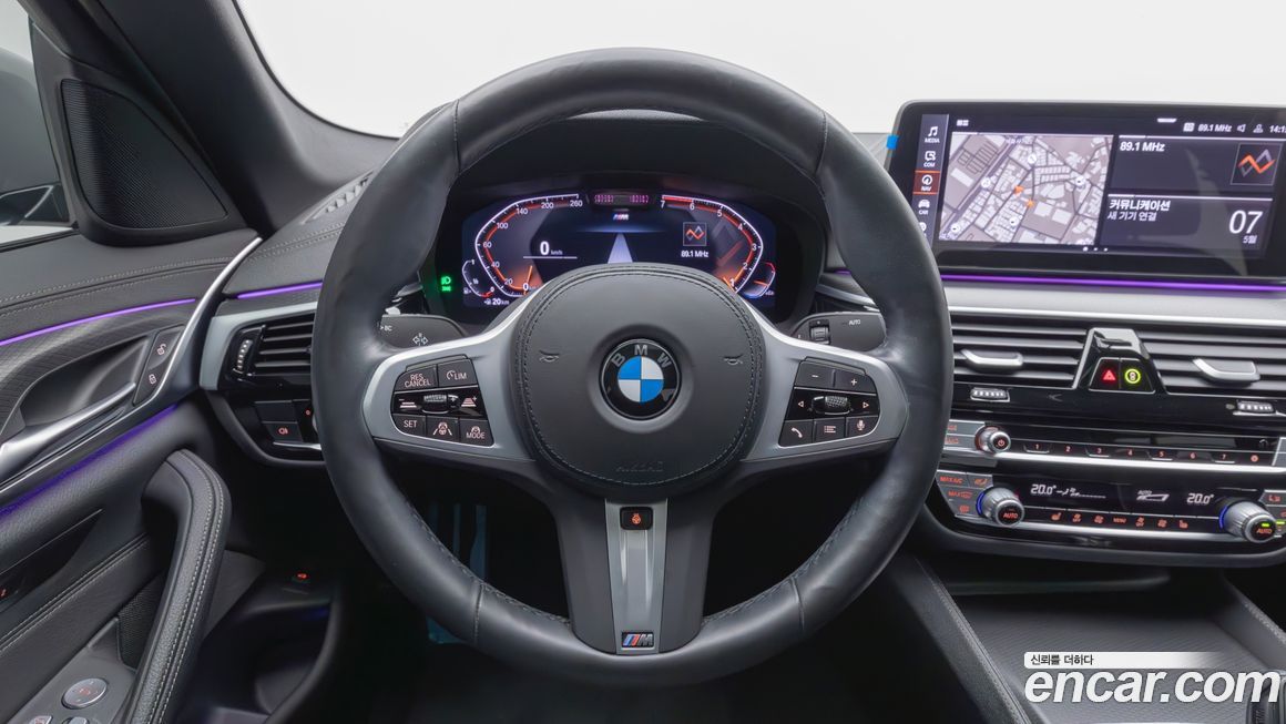 BMW 5-Series 2022