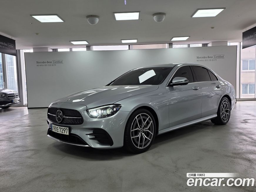 Mercedes-Benz E-Class 2022