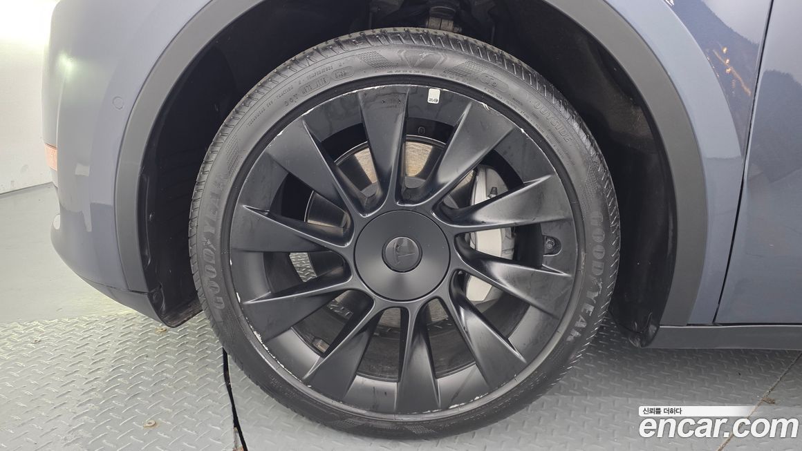Tesla Model Y 2022